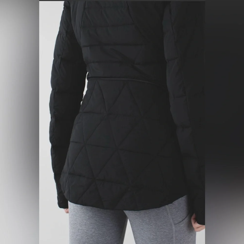 Lululemon Fluffed Up Jacket  Black EUC - Picture 4 of 12